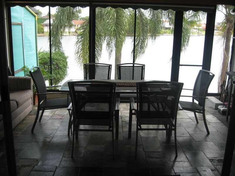 4/6 Aquila Court, Mermaid Waters QLD 4218