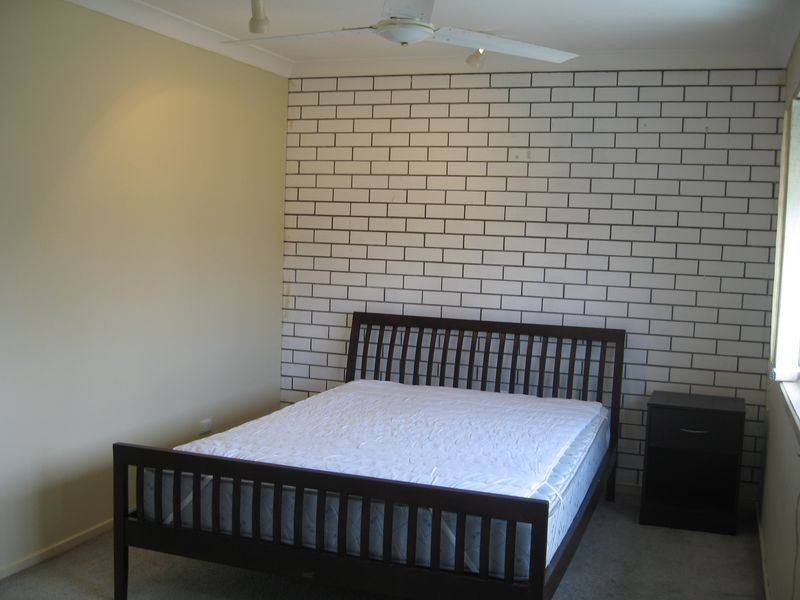 4/6 Aquila Court, Mermaid Waters QLD 4218