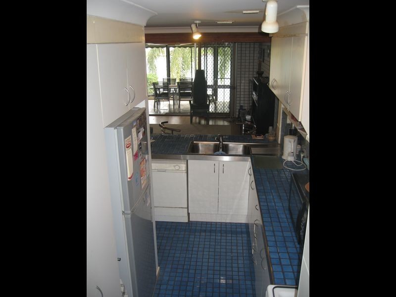 4/6 Aquila Court, Mermaid Waters QLD 4218