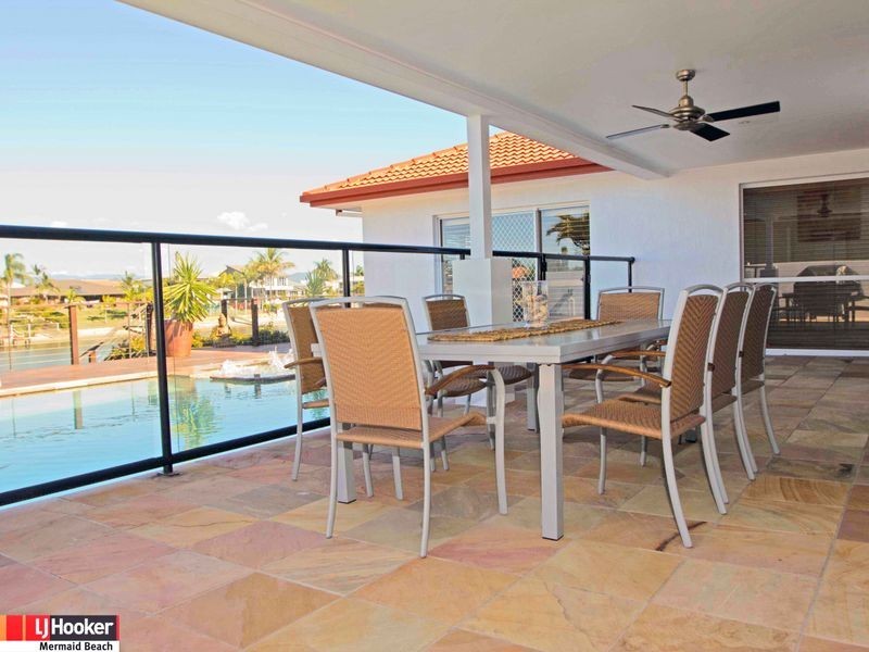 51 Cessnock Close, Mermaid Waters QLD 4218