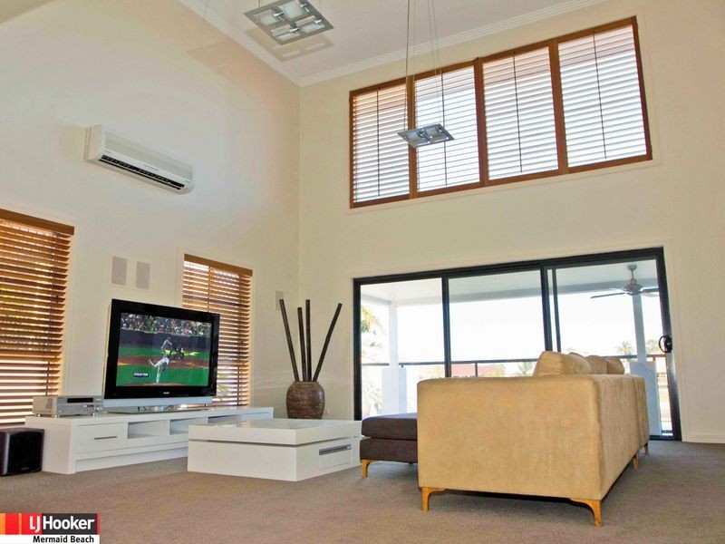 51 Cessnock Close, Mermaid Waters QLD 4218