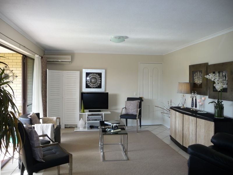 1/12 Oceanic Drive, Mermaid Waters QLD 4218
