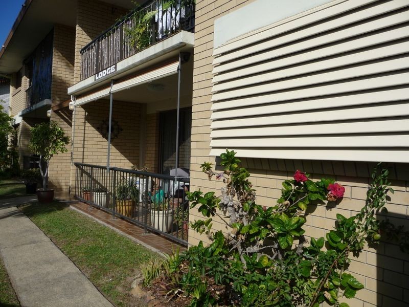 1/12 Oceanic Drive, Mermaid Waters QLD 4218