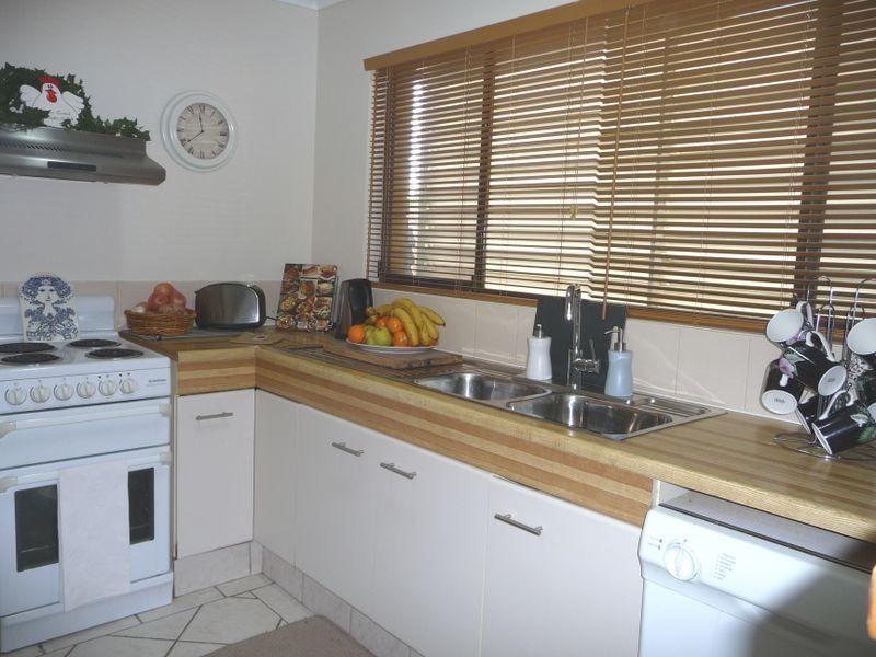 1/12 Oceanic Drive, Mermaid Waters QLD 4218
