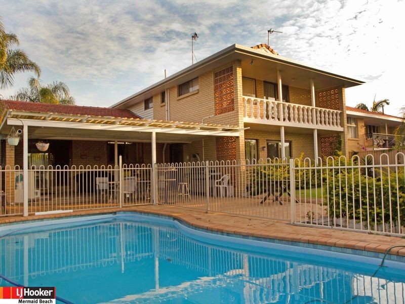 6 Sundowner Court, Mermaid Waters QLD 4218