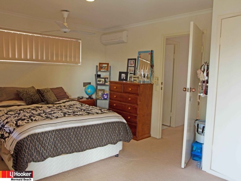 6 Sundowner Court, Mermaid Waters QLD 4218