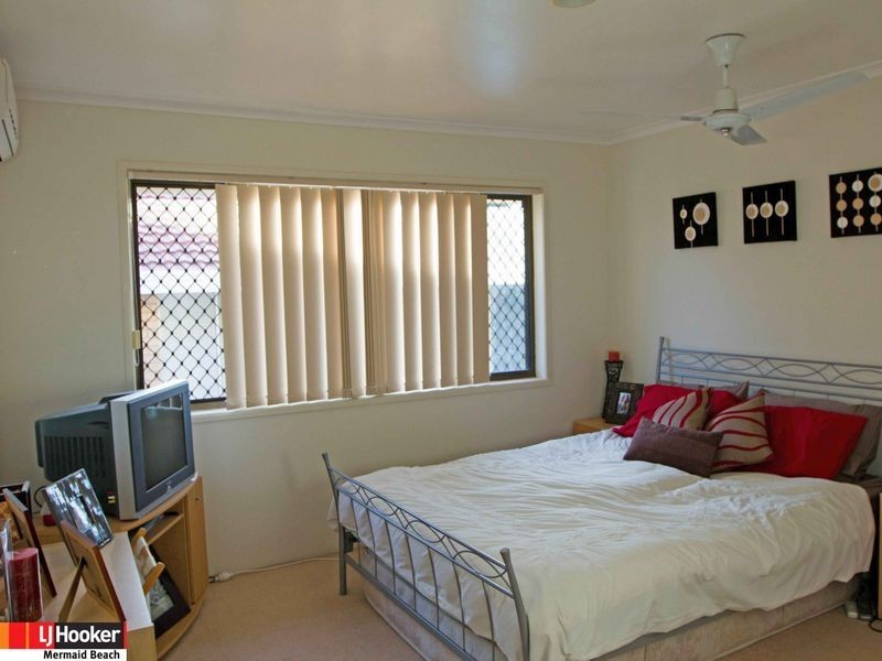 6 Sundowner Court, Mermaid Waters QLD 4218