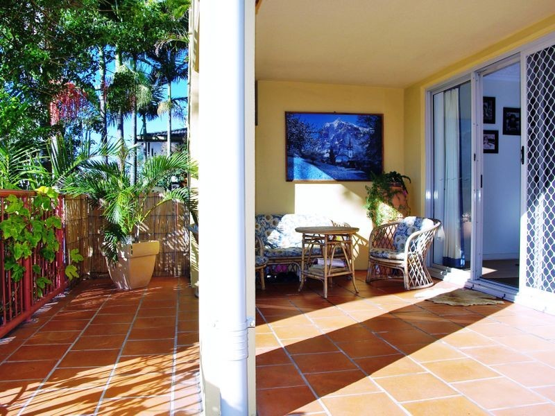 6/2320 Gold Coast Highway, Mermaid Beach QLD 4218