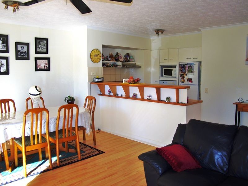 6/2320 Gold Coast Highway, Mermaid Beach QLD 4218