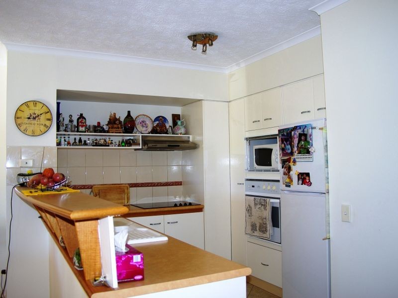 6/2320 Gold Coast Highway, Mermaid Beach QLD 4218