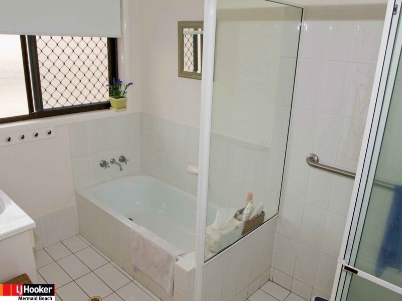 1/35 Fisher Avenue, Southport QLD 4215