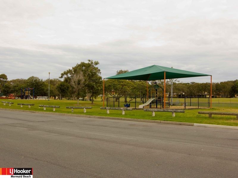 1/35 Fisher Avenue, Southport QLD 4215