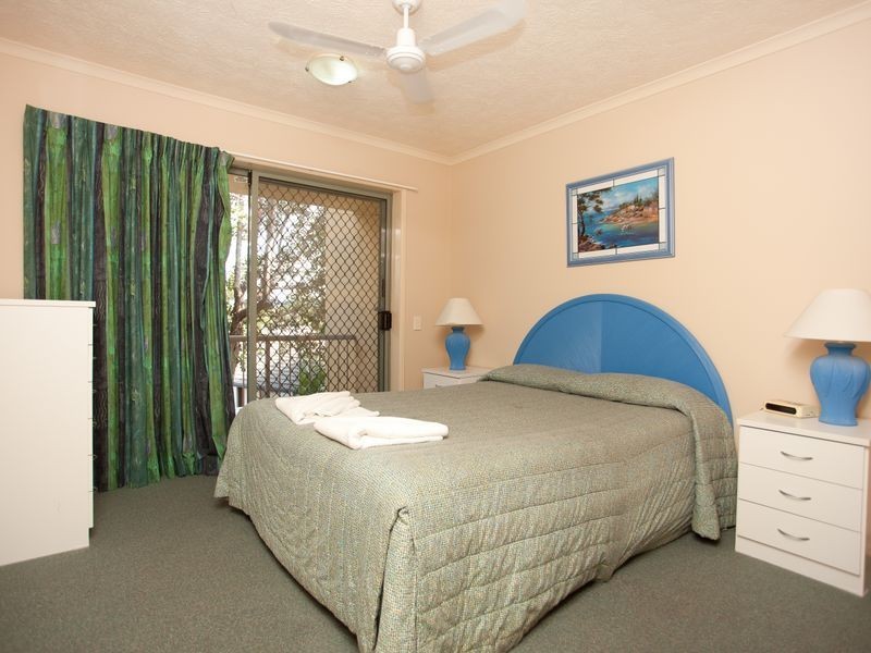 49/2320 Gold Coast Highway, Mermaid Beach QLD 4218