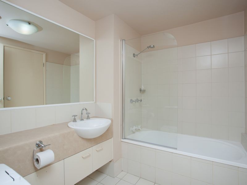 49/2320 Gold Coast Highway, Mermaid Beach QLD 4218