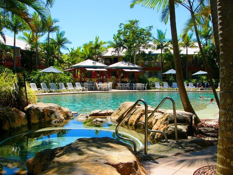 28/2320 Gold Coast Highway, Mermaid Beach QLD 4218