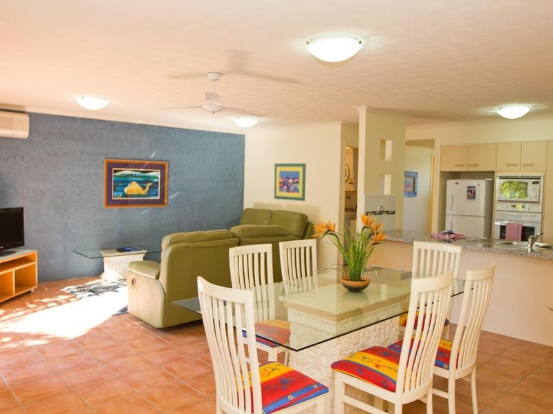 53/2320 Gold Coast Highway, Mermaid Beach QLD 4218