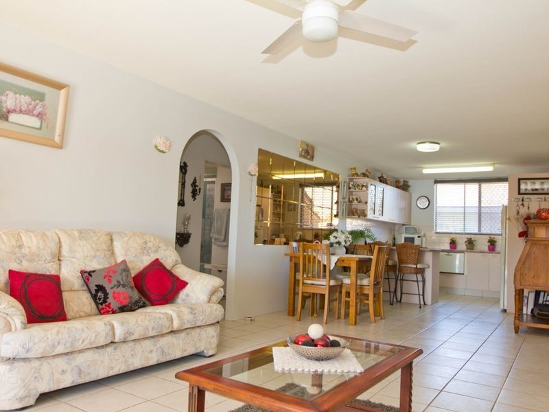 2/53 Karbunya Street, Mermaid Waters QLD 4218