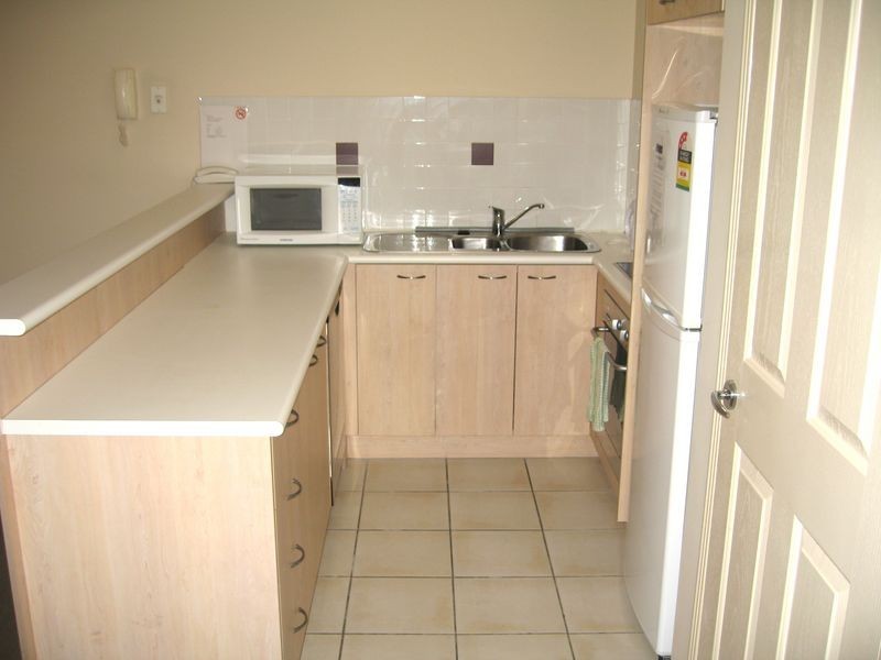 24/14-16 Markeri Street, Mermaid Beach QLD 4218