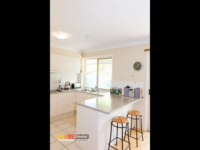 14/2 Cassowary Drive, Burleigh Waters QLD 4220