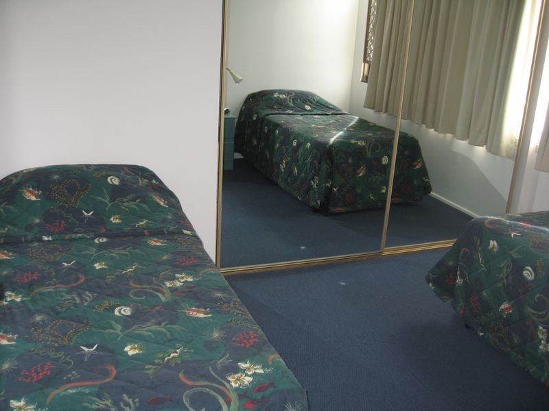 49/45 Broadbeach Boulevard, Broadbeach QLD 4218