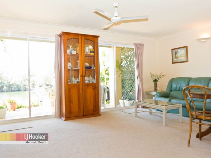 176/215 Cottesloe Drive, Mermaid Waters QLD 4218