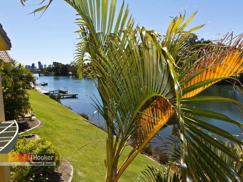 176/215 Cottesloe Drive, Mermaid Waters QLD 4218