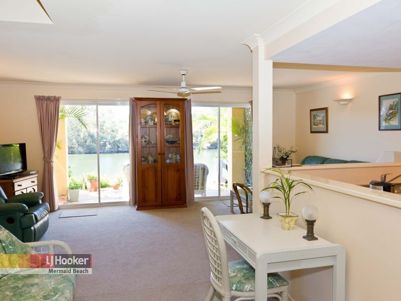 176/215 Cottesloe Drive, Mermaid Waters QLD 4218