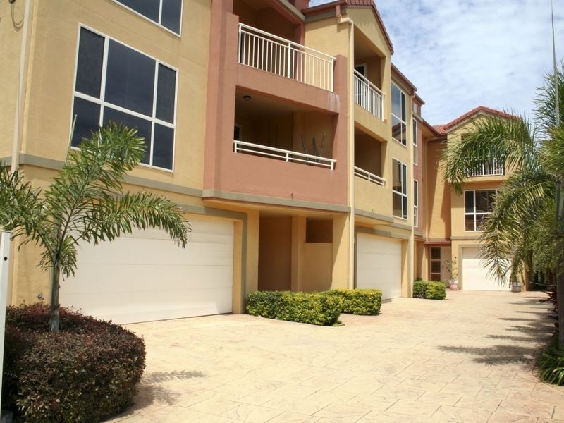 Mermaid Beach QLD 4218