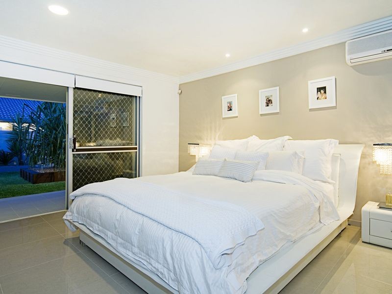 46 Arcadia Drive, Mermaid Waters QLD 4218