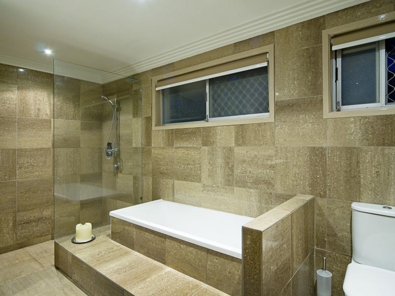 46 Arcadia Drive, Mermaid Waters QLD 4218