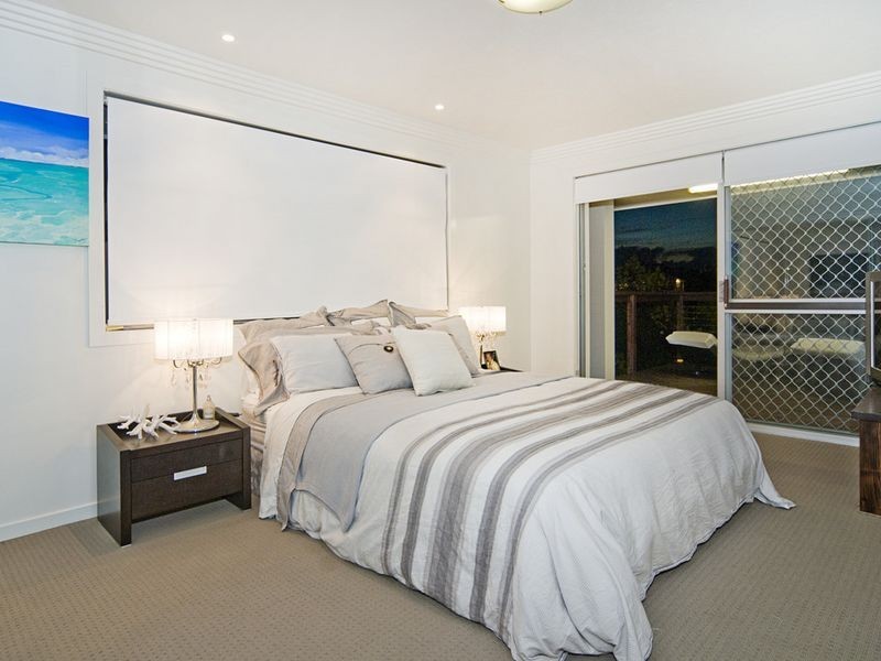 46 Arcadia Drive, Mermaid Waters QLD 4218