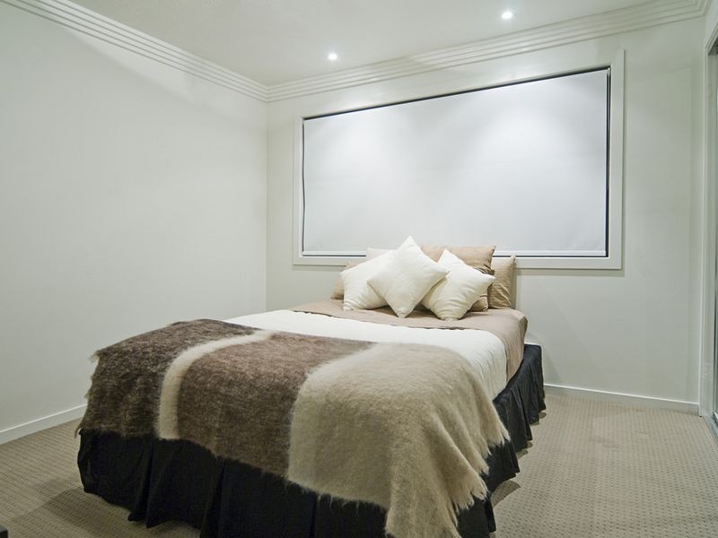 46 Arcadia Drive, Mermaid Waters QLD 4218