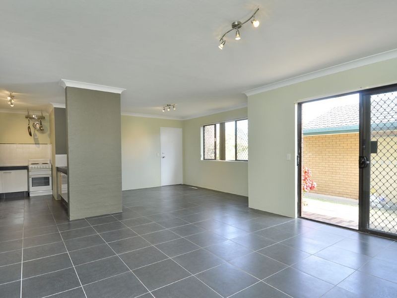 1/44 Oceanic Drive, Mermaid Waters QLD 4218