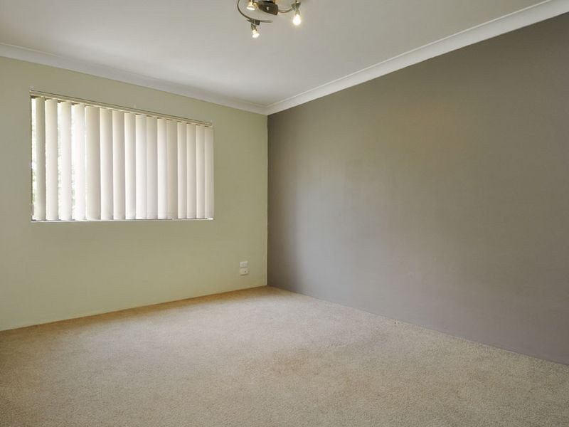 1/44 Oceanic Drive, Mermaid Waters QLD 4218