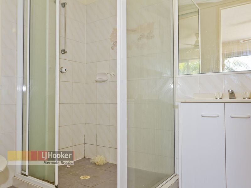 13/215 Cottesloe Drive, Mermaid Waters QLD 4218