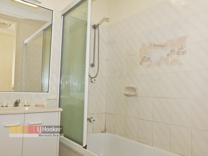13/215 Cottesloe Drive, Mermaid Waters QLD 4218