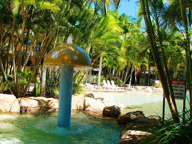 14/2320 Gold Coast Highway, Mermaid Beach QLD 4218