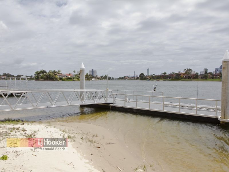 13 Intrepid Drive, Mermaid Waters QLD 4218