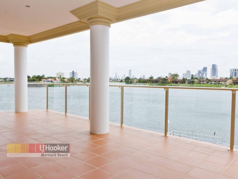 13 Intrepid Drive, Mermaid Waters QLD 4218