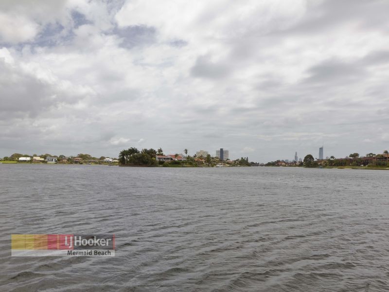 13 Intrepid Drive, Mermaid Waters QLD 4218