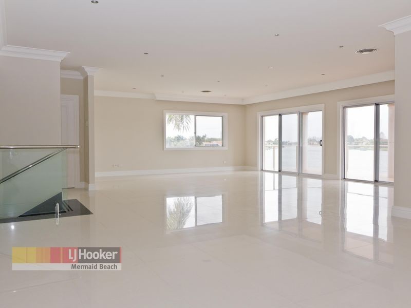 13 Intrepid Drive, Mermaid Waters QLD 4218