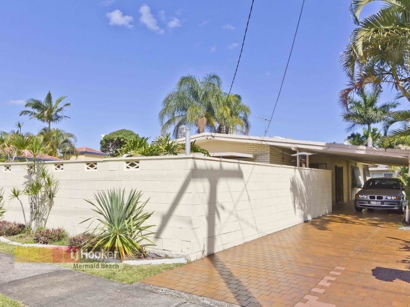 26 Verona Avenue, Isle Of Capri QLD 4217
