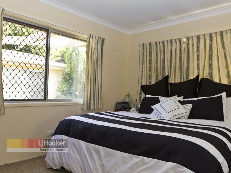 26 Verona Avenue, Isle Of Capri QLD 4217