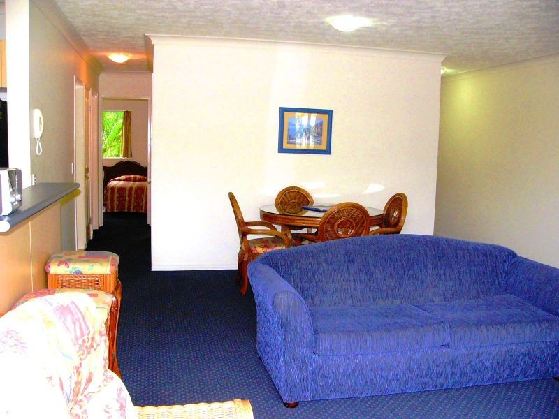 251/2360 Gold Coast Highway, Mermaid Beach QLD 4218