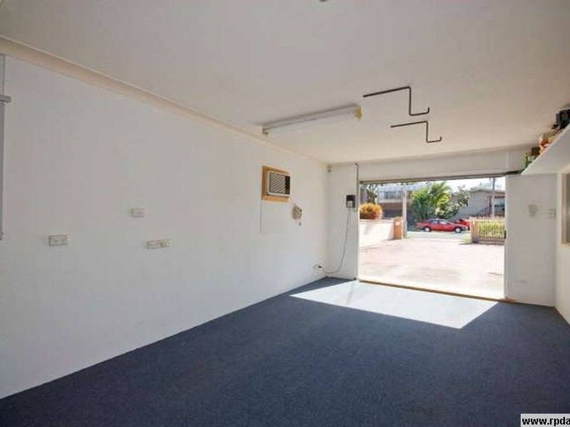 8 Glenelg Avenue, Mermaid Beach QLD 4218