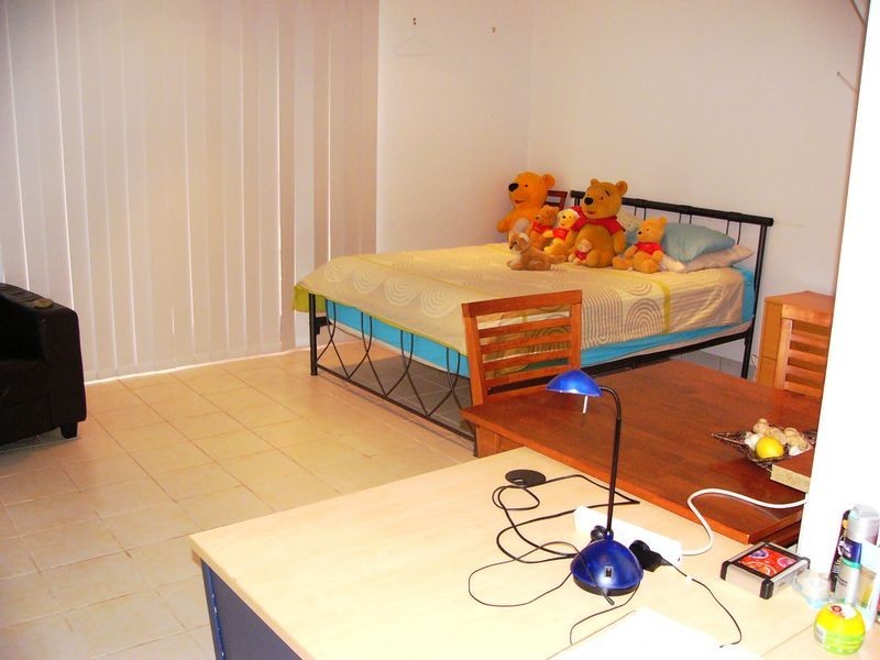 4 Jib Court, Mermaid Waters QLD 4218