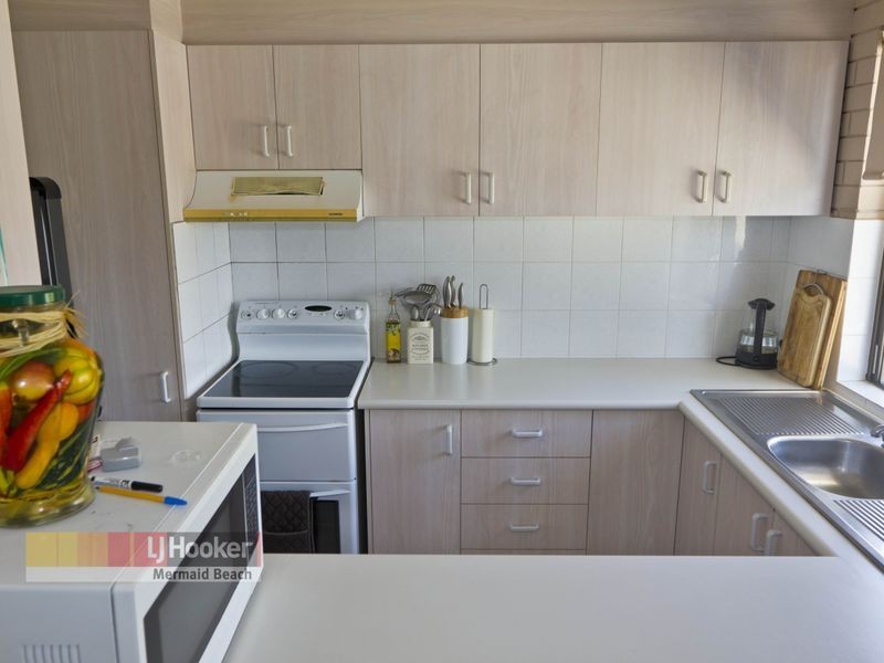 32 Cronulla Avenue, Mermaid Beach QLD 4218