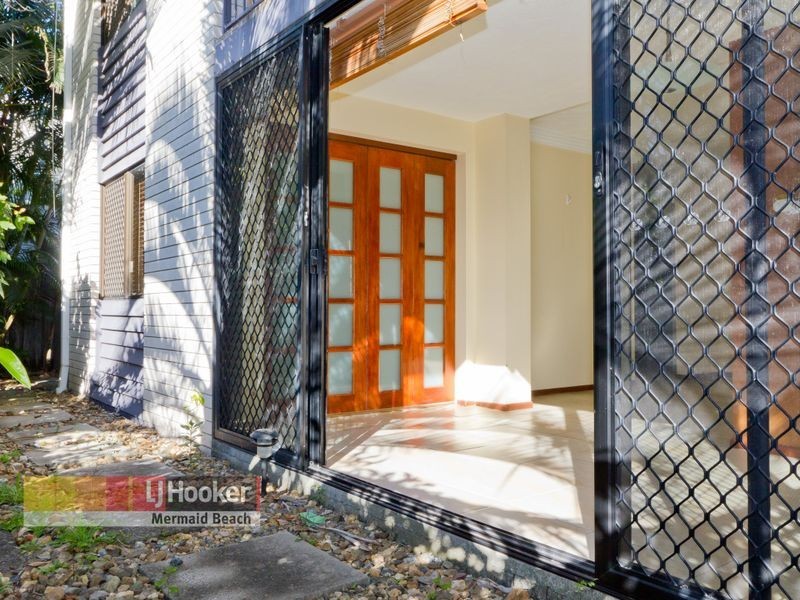 32 Cronulla Avenue, Mermaid Beach QLD 4218