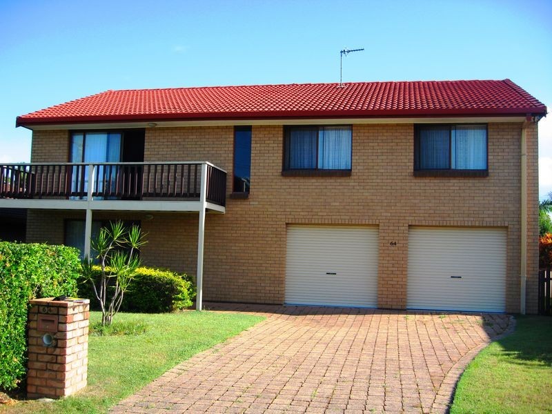 64 Surf Street, Mermaid Waters QLD 4218