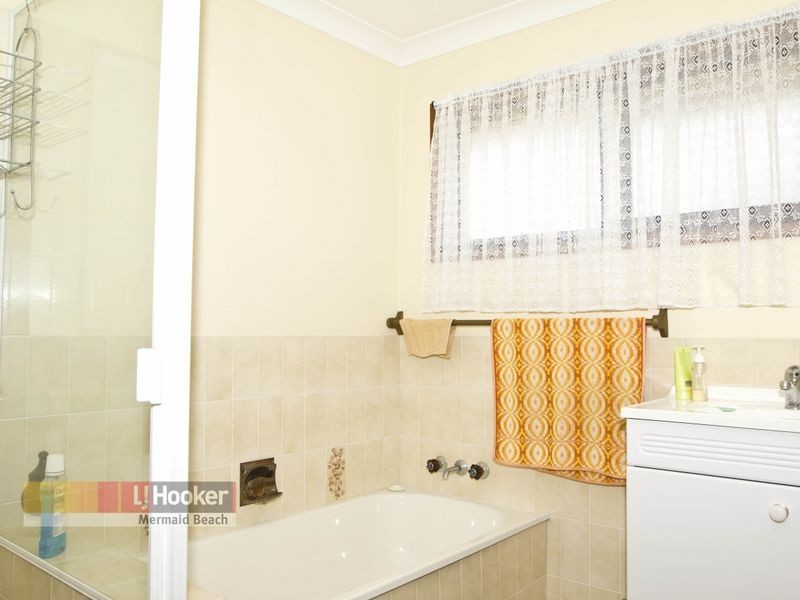 64 Surf Street, Mermaid Waters QLD 4218